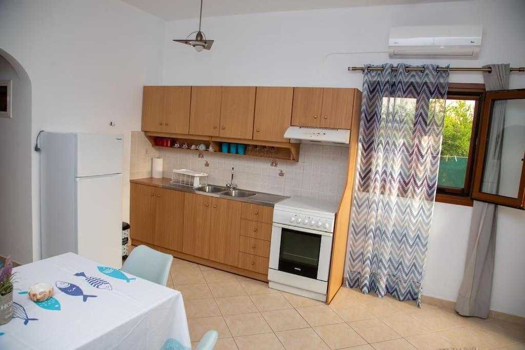Ferienwohnung Εξοχη Και Θαλασσα Makrýgialos Exterior foto